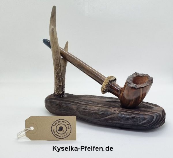 kyselka-freehand-handmade-fantasy-bruyere-holz-pfeife-9mm-gefiltert-naturborke-geweihrose-pfeifenständer-09-10-2021-002