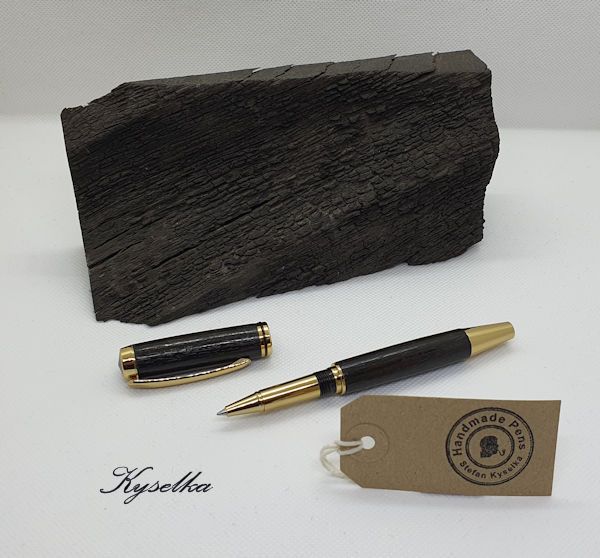 kyselka-jr-gentleman-handgefertigte-schreiber-stifte-pens-pen-füller-füllfederhalterl-mooreiche-gold-24-11-2020-003